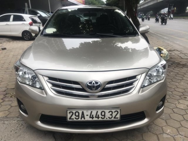 Bán ô tô Toyota Corolla altis sản xuất 2011 màu vàng, giá tốt