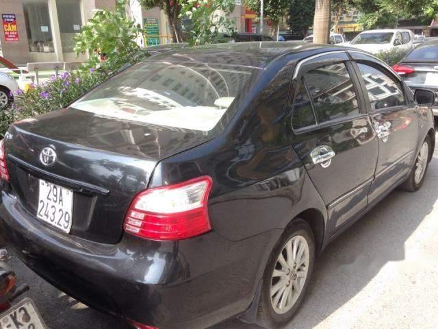 Cần bán xe Toyota Vios sản xuất 2011, màu đen  