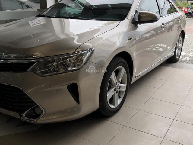 Cần bán xe Toyota Camry 2.5Q năm 2016