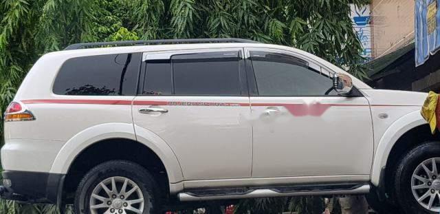 Bán ô tô Mitsubishi Pajero AT sản xuất 2012, màu trắng 