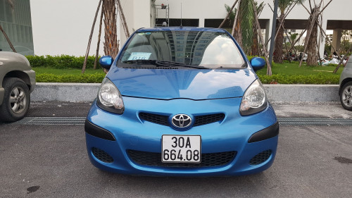 Cần bán xe cũ Toyota Aygo 1.0 AT đời 2009, màu xanh lam, giá tốt