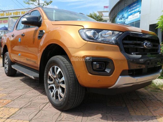 Bán xe bán tải Ranger Wildtrak 2.0L Bi Turbo, Nhập khẩu Thái Lan