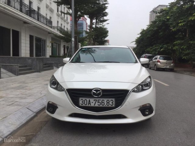 Bán Mazda 3 1.5AT sản xuất 2015, màu trắng