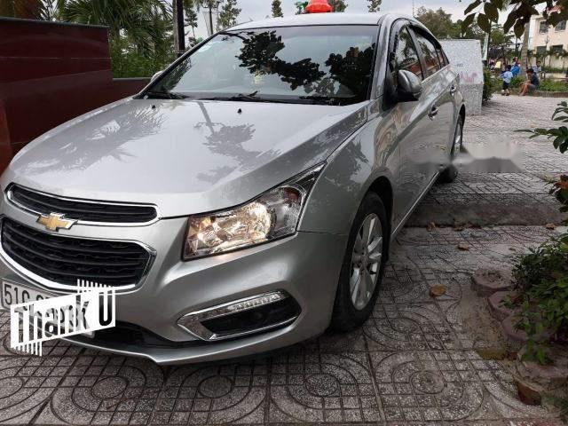 Xe Chevrolet Cruze LT năm sản xuất 2016, màu bạc còn mới, giá 470tr