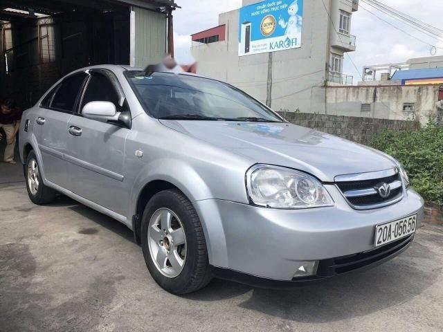 Bán Chevrolet Lacetti năm sản xuất 2008, màu bạc, 159tr