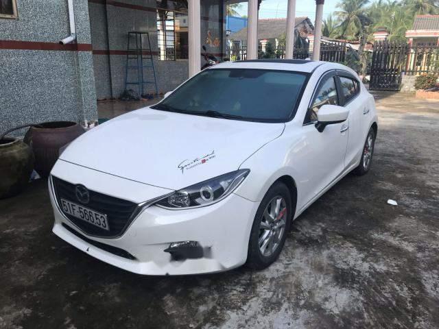 Cần bán xe Mazda 3 sản xuất 2015, màu trắng