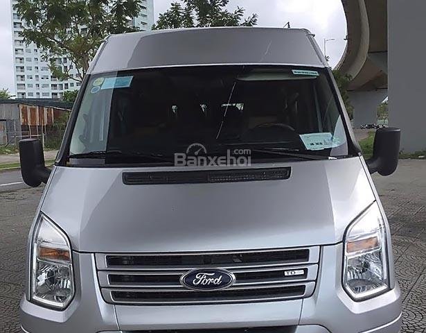 Cần bán gấp Ford Transit Standard MID sản xuất 2015, màu bạc số sàn, giá chỉ 610 triệu