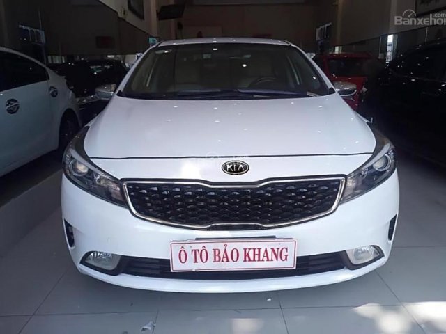 Cần bán xe cũ Kia Cerato 1.6 MT sản xuất năm 2017, màu trắng