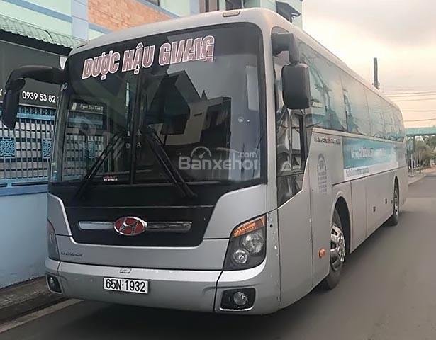 Cần bán Hyundai Universe Xpress Luxury 2008, màu bạc, xe đẹp không tì vết, zin 99%