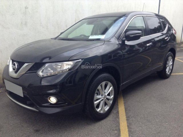 Bán Nissan Xtrail 2017, ĐK 2018 màu đen, số tự động full option