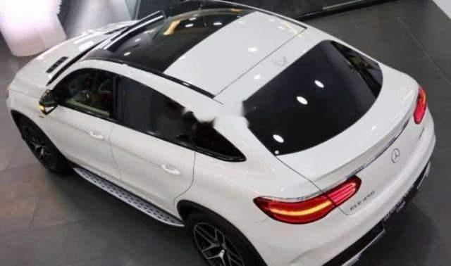 Bán xe Mercedes GLE 43 Coupe 4Matic sản xuất 2018, màu trắng, nhập khẩu nguyên chiếc0