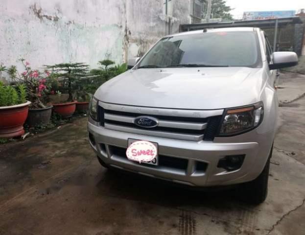 Bán ô tô Ford Ranger XLS năm sản xuất 2015, màu bạc, nhập khẩu Thái