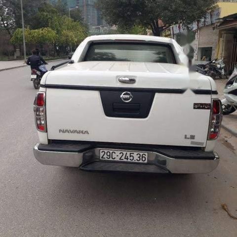 Bán ô tô Nissan Navara đời 2013, màu trắng giá tốt