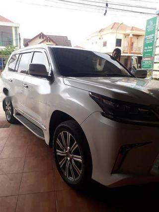 Bán xe Lexus LX 570 đời 2017, màu trắng 0