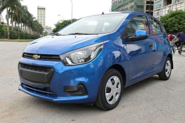 Cần bán xe Chevrolet Spark 2018, màu xanh lam, giá 259tr