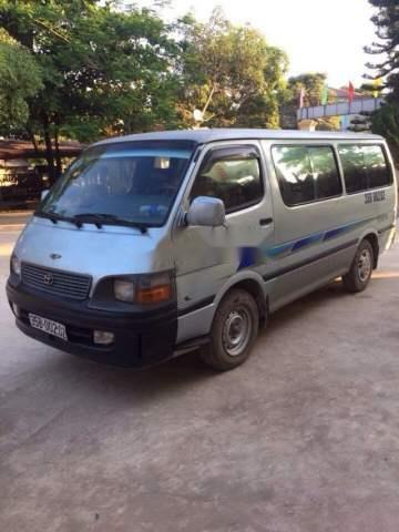 Bán ô tô Toyota Hiace đời 2000