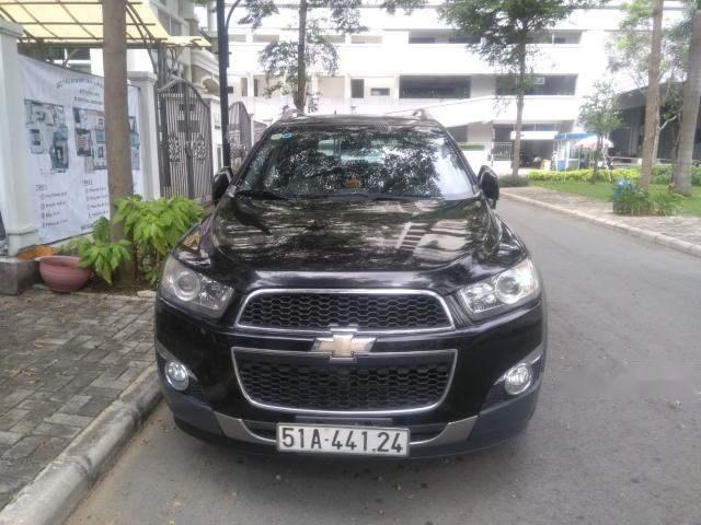 Cần bán Chevrolet Captiva đời 2013, màu đen, giá chỉ 450 triệu