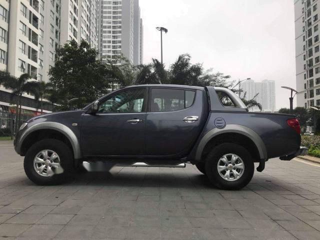 Cần bán gấp Mitsubishi Triton AT 2010 chính chủ giá cạnh tranh