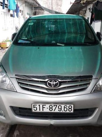 Chính chủ bán Toyota Innova đời 2010, màu bạc