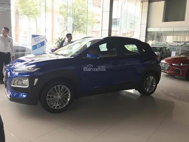 Cần bán Hyundai Kona đời 2018, màu xanh lam