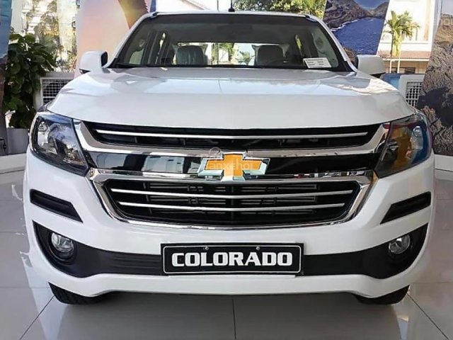 Bán Chevrolet Colorado LT 2.5L 4x2 AT sản xuất 2018, màu trắng, nhập khẩu