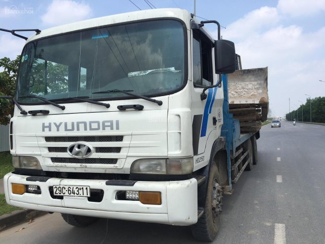 Cần bán xe cũ Hyundai HD 250 đời 2004, màu trắng