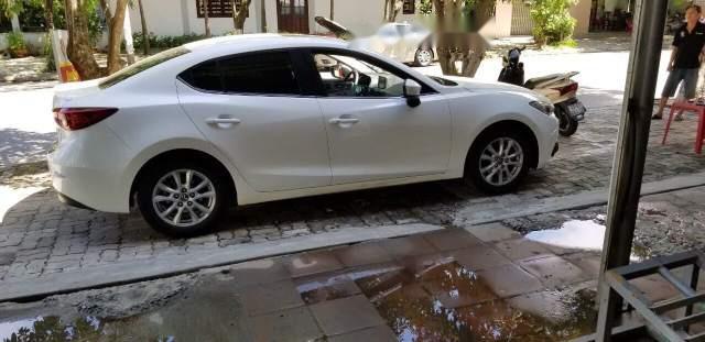 Bán Mazda 3 đời 2016, màu trắng, 599 triệu