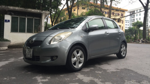 Bán Toyota Yaris 1.3 AT 2008, màu xám, xe nhập