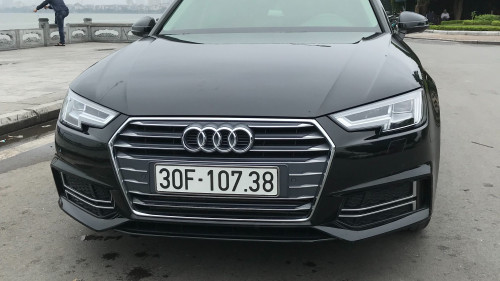 Bán Audi A4 2.0 AT đời 2016, màu đen 