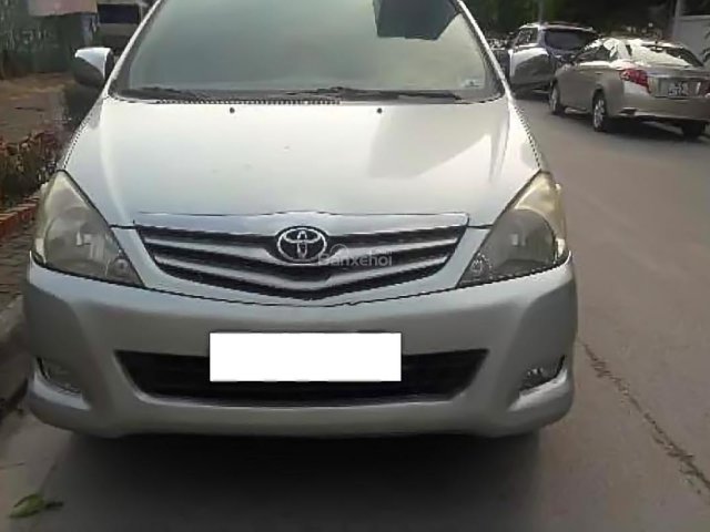 Bán Toyota Innova G năm 2009, màu bạc