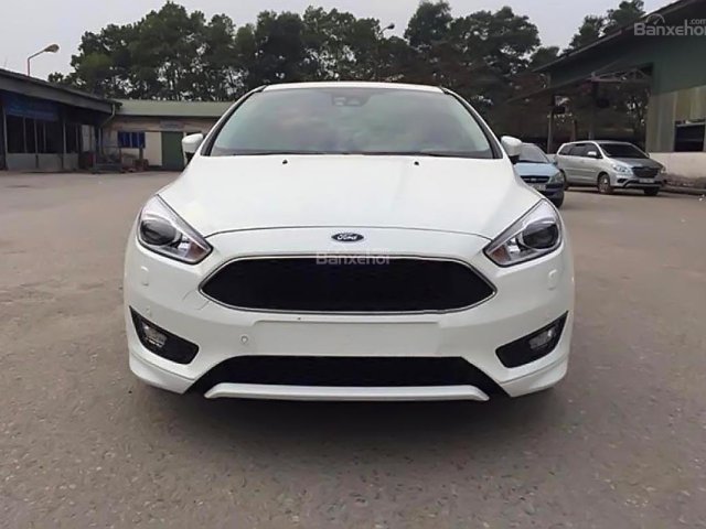 Bán Ford Focus Sport 1.5L sản xuất 2018, màu trắng