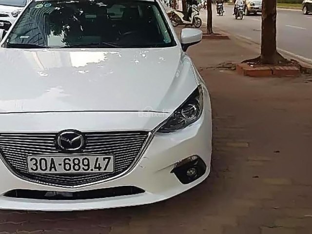 Bán Mazda 3 1.5 AT 2015, màu trắng  