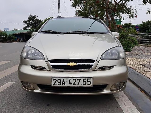 Gia đình bán xe Chevrolet Vivant 1.8 AT sản xuất 2009, màu vàng cát