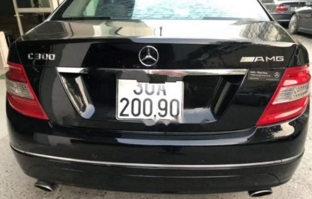 Bán nhanh xe Mercedes C230 chính chủ, màu đen