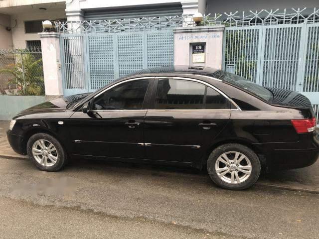 Bán Hyundai Sonata 2.0MT sản xuất năm 2009, màu đen, xe nhập 