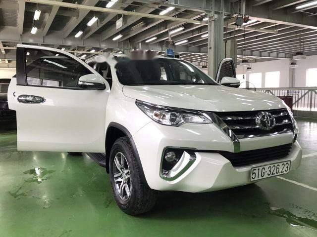 Bán Fortuner 2.7V 4x2 AT 2017, màu trắng, xe nhập khẩu nguyên chiếc, máy xăng, 1 cầu