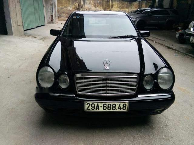 Bán Mercedes năm 1997, màu đen, nhập khẩu, 135tr