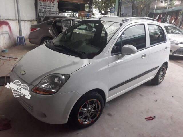 Bán Chevrolet Spark năm sản xuất 2011, màu trắng chính chủ 