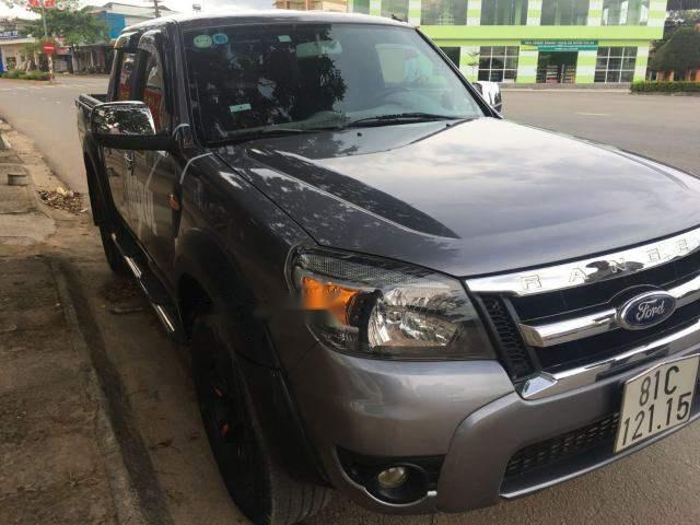 Cần bán xe Ford Ranger XLT sản xuất năm 2010, màu xám