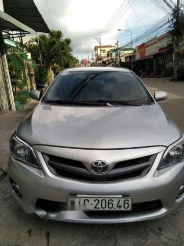 Cần bán xe Toyota Corolla Altis năm sản xuất 2011, màu bạc