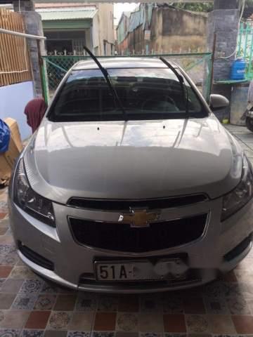 Bán Chevrolet Cruze 1.6 đời 2014, màu bạc còn mới