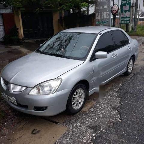 Bán xe Mitsubishi Lancer sản xuất 2008, màu bạc chính chủ, 200tr