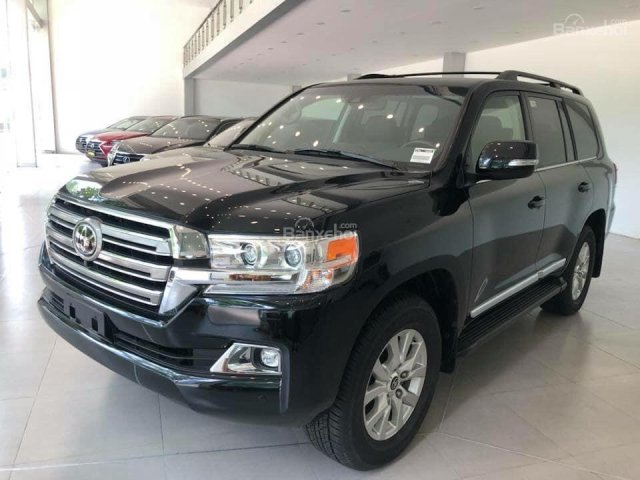 Cần bán xe mới nhập khẩu Mỹ Toyota Land Cruiser 5.7 V8