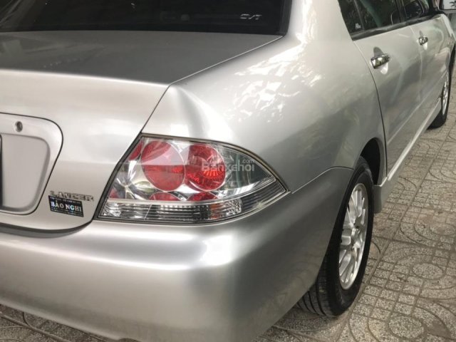 Cần bán gấp Mitsubishi Lancer sản xuất 2004, màu xám (ghi) còn mới, giá chỉ 213 triệu