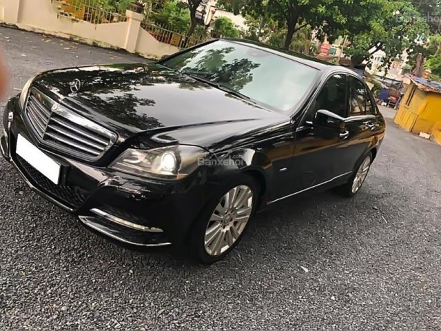 Bán xe cũ Mercedes C250 2012, màu đen 