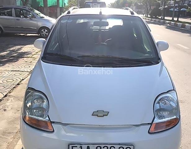 Bán xe cũ Chevrolet Spark đời 2011, màu trắng 