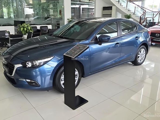 Bán ô tô Mazda 3 1.5 AT năm sản xuất 2018, màu xanh lam