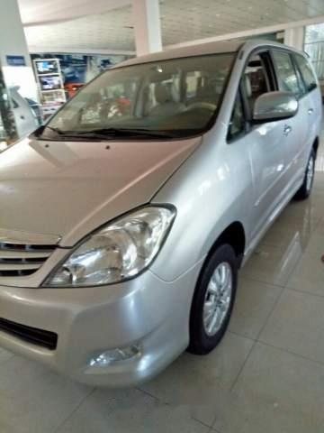 Bán Toyota Innova G 2010, màu bạc, giá chỉ 385 triệu