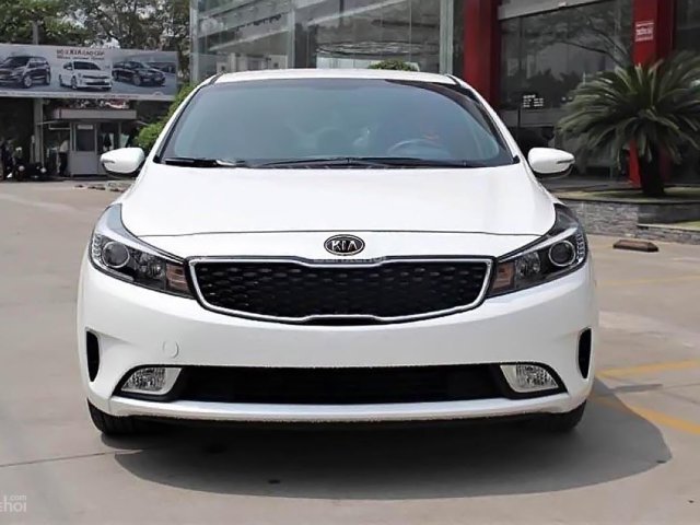 Bán ô tô Kia Cerato 1.6 SMT đời 2018, màu trắng