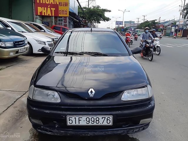 Bán ô tô Renault Latitude 1.6 MT năm 1996, màu đen, nhập khẩu nguyên chiếc, giá tốt